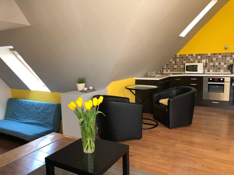 Tulipan Villa Panzio Szolnok Eksteriør billede